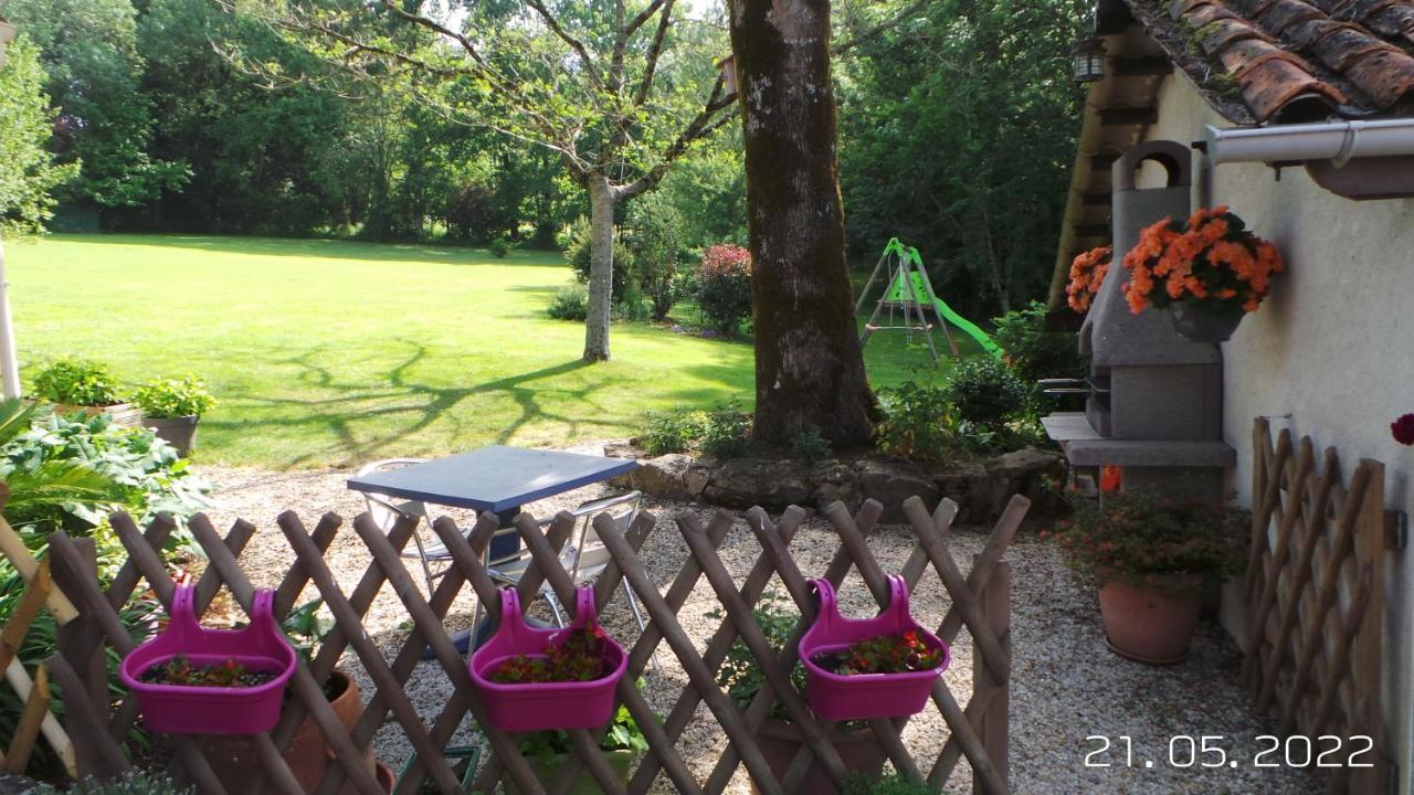فيلا La Petite Fontaine Ecuras المظهر الخارجي الصورة